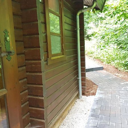 Bungalow; Haus 111 Ferienpark Twistesee, Бад Аролзен Екстериор снимка